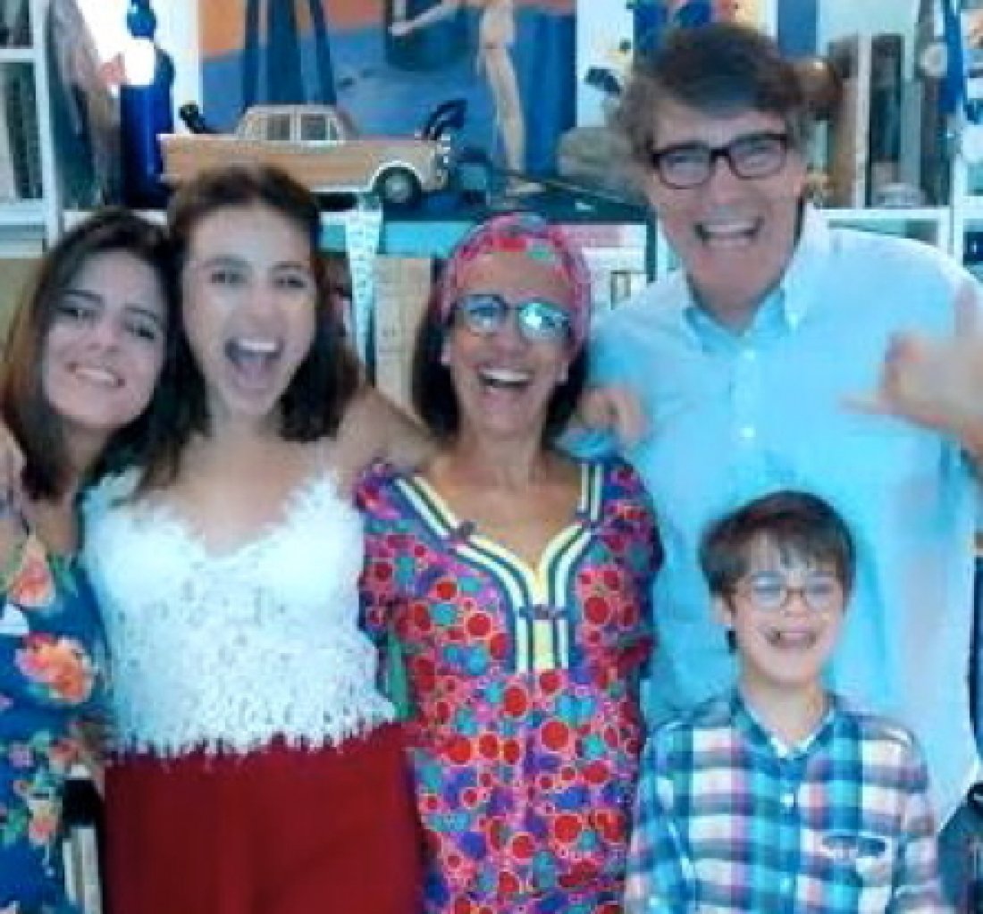 O casal Reinaldo, Ana Beatriz e os filhos:  Ana Thereza 24, Maria Clara 16 e Miguel 11  Comp&otilde;e a Familia Arruda Marques.